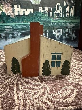 VTG Cottagecore Hand Painted Wood House Bookends Primitive Folk Art Rustic